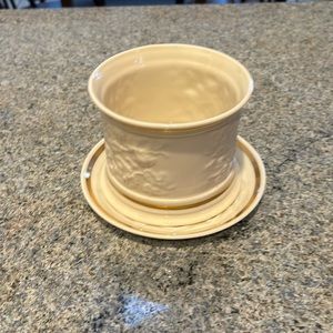 Lenox wine bottle holder and coaster dish with 24k gold trim